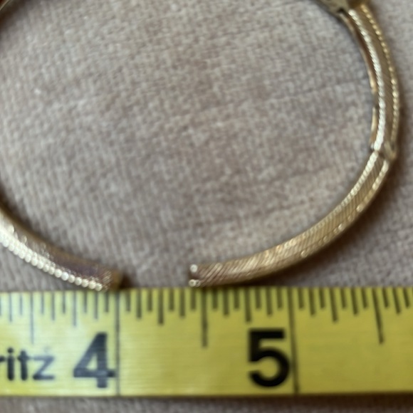 Judith Ripka Chalcedony & Chrome Diopside Gold Clad Sterling Bangle Cuff - Picture 16 of 16